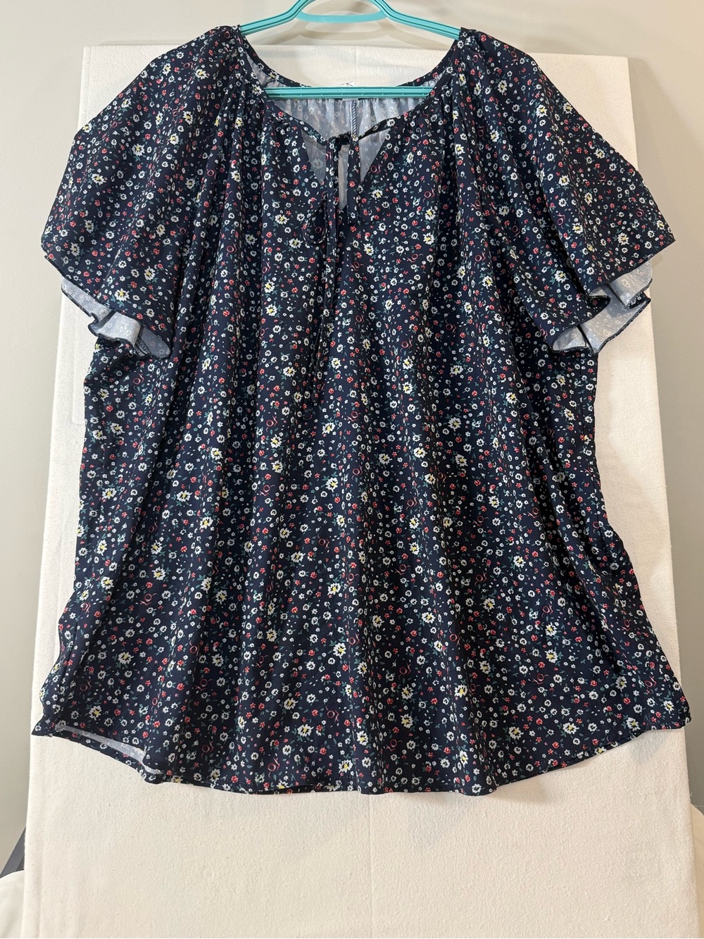 FA Navy Floral Tie-Front Flutter Sleeve Blouse